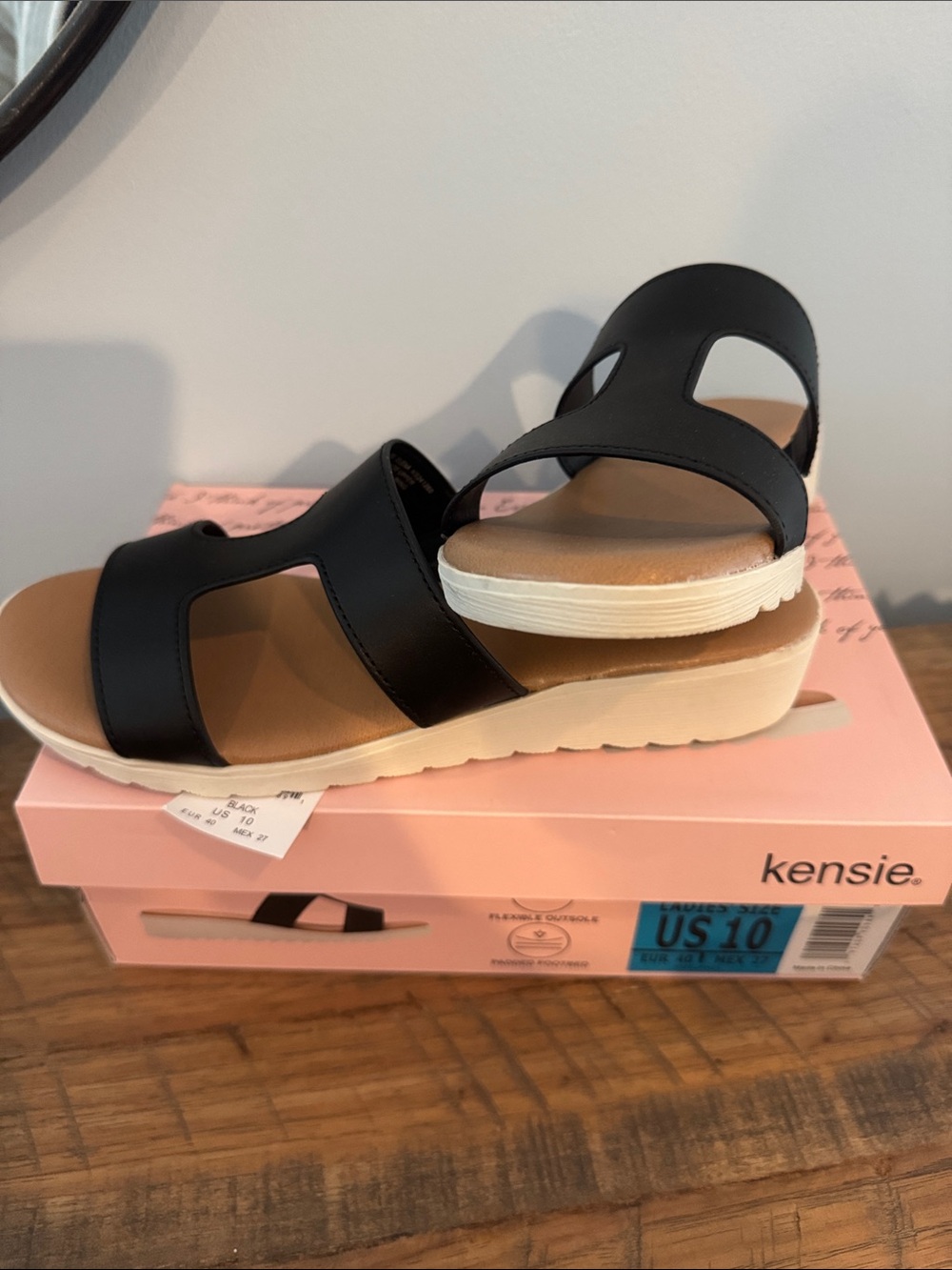 Kensie Black Open-Toe Slide Sandals with Cushion Footbed Size 10 New